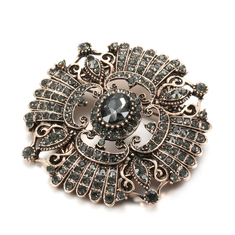 Gray Crystal Flower Brooch & Necklace – Elegant Two-in-One Floral Jewelry