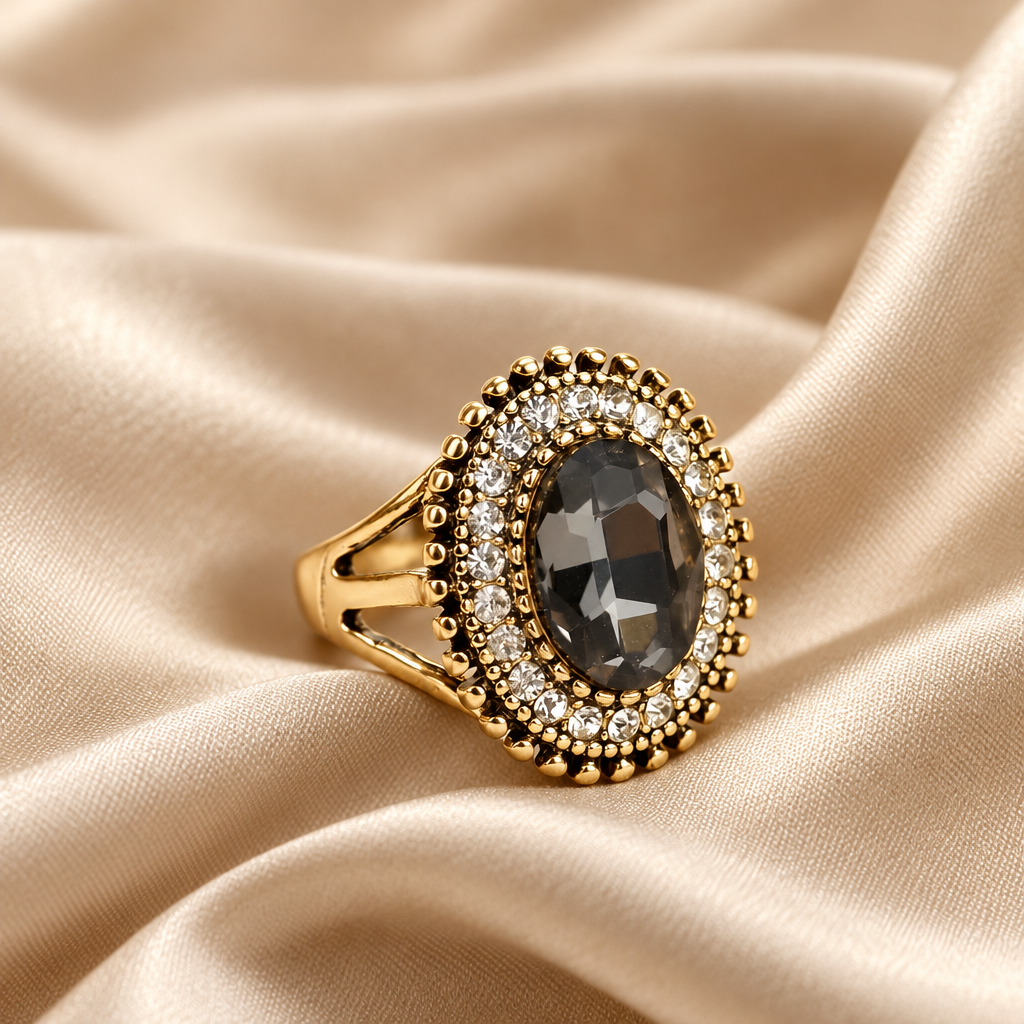 Vintage Inspired Turkish Style Crystal Ring – Antique Gold-Tone Oval Statement Ring