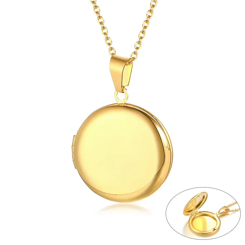 Gold-Plated Stainless Steel Locket Necklace – Timeless Oval or Heart Pendant