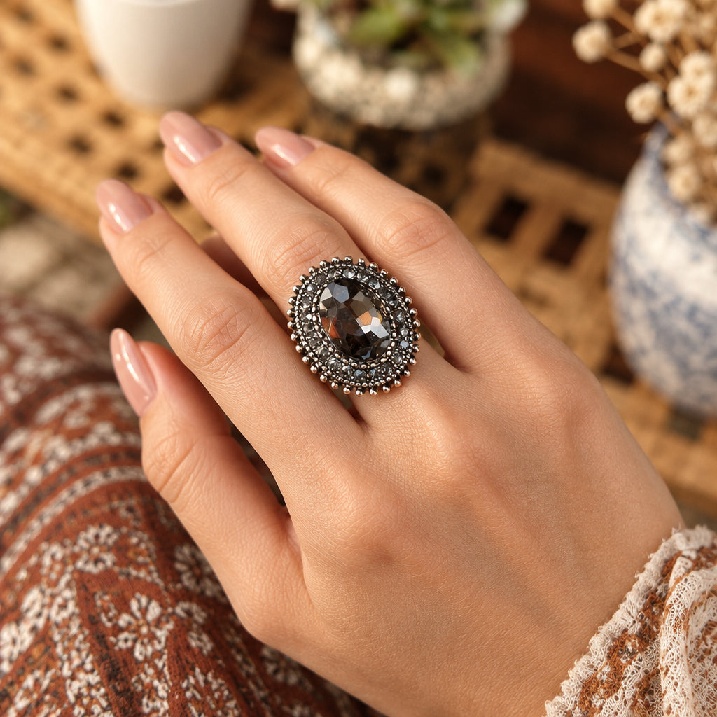 Vintage Inspired Turkish Style Crystal Ring – Antique Gold-Tone Oval Statement Ring
