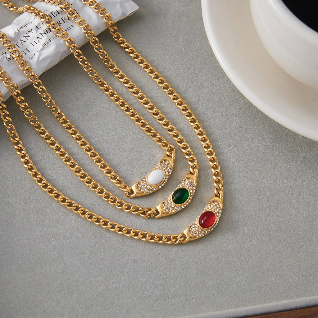 Vintage Glass Crystal Pendant Necklace – 18K Gold Plated Stainless Steel