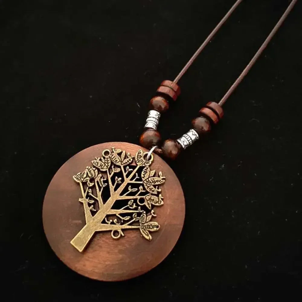 Selection of Retro Wooden Pendant Alloy Chain Necklace
