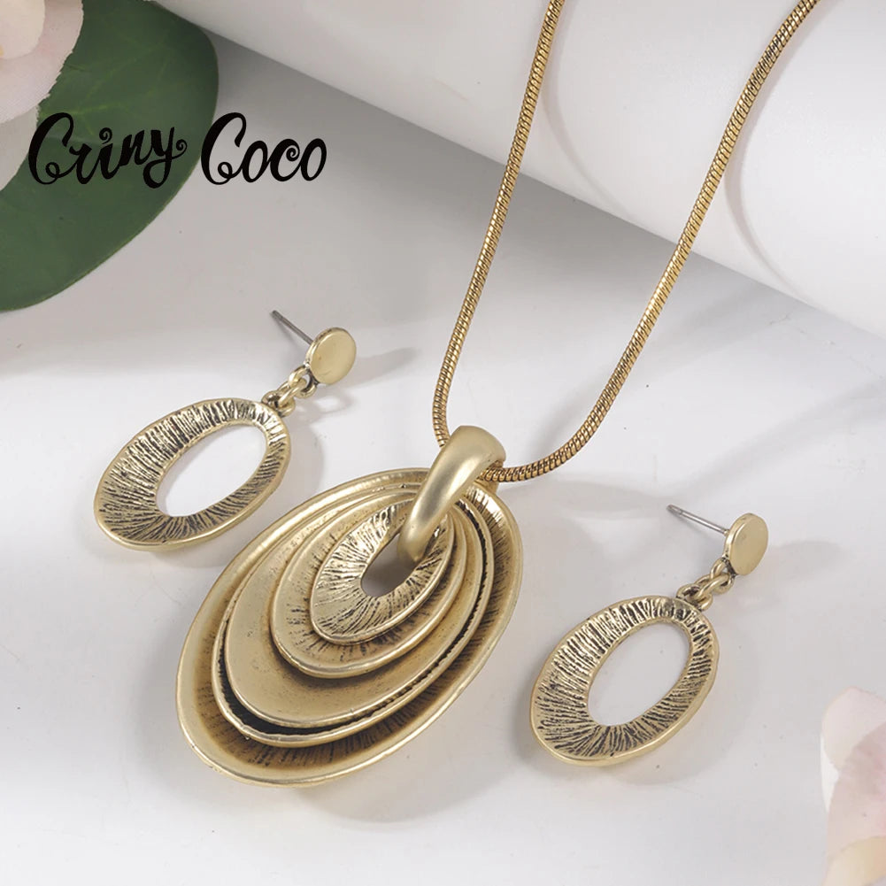 Oval Pendant Necklace & Earrings Set in Alloy - Bold Statement