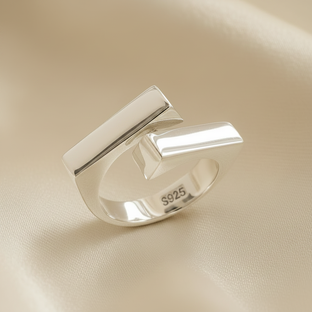 925 Sterling Silver Hug Statement Adjustable Ring