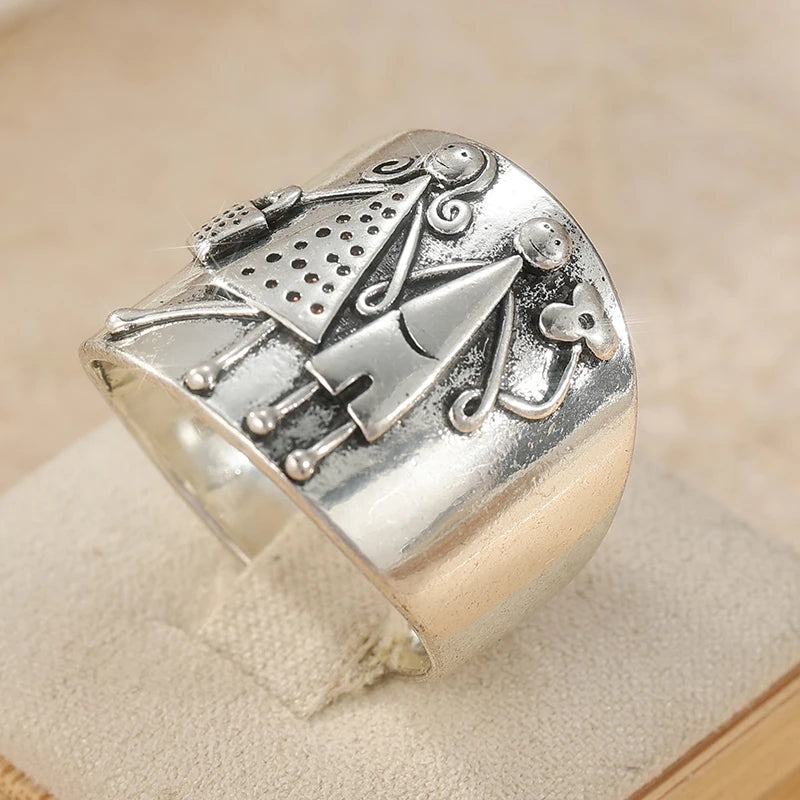 Vintage Silver-Plated Copper Ring – Sculpted Couple Holding Hands