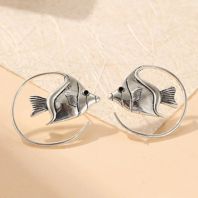 Vintage-Inspired Fish Circle Earrings in Copper Alloy
