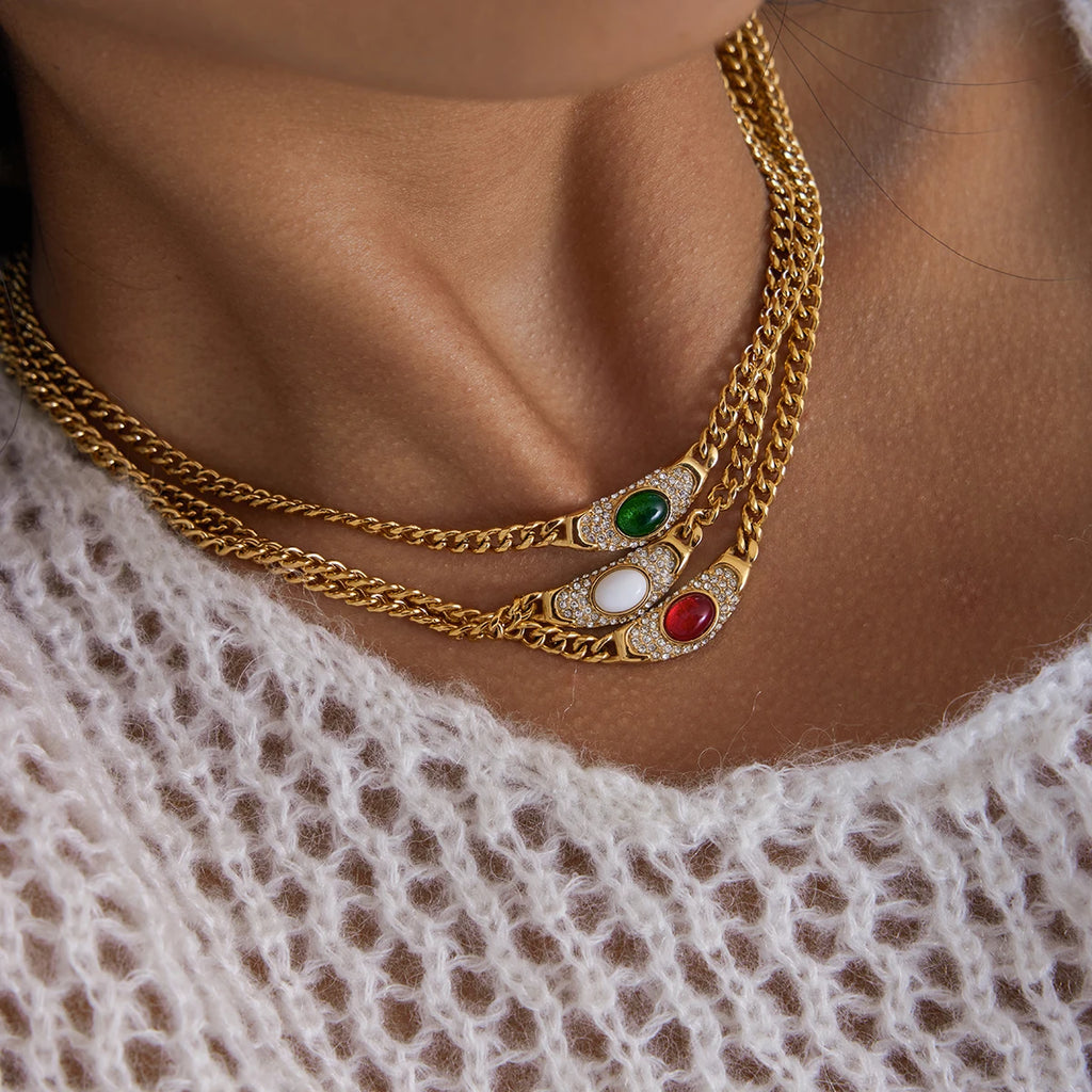 Vintage Glass Crystal Pendant Necklace – 18K Gold Plated Stainless Steel
