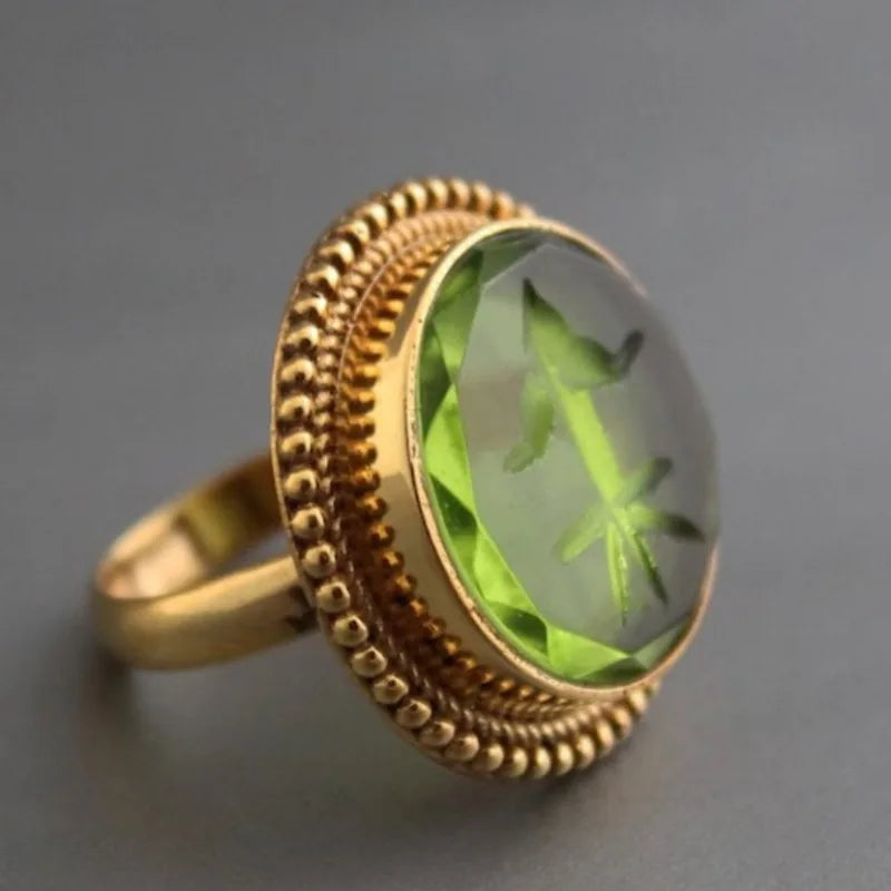Vintage Inspired Green Zircon Statement Ring – Antique-Style Round Setting