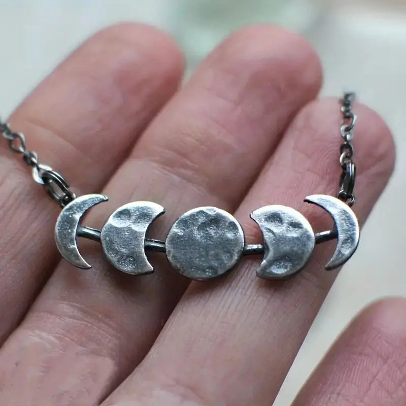 Hammered Moon Crescent Alloy Necklace