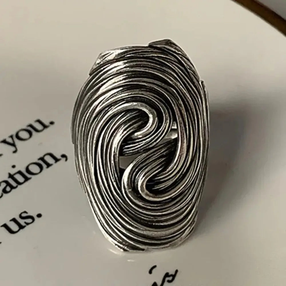 Adjustable Tornado Statement Ring – Bold Geometric Retro Design